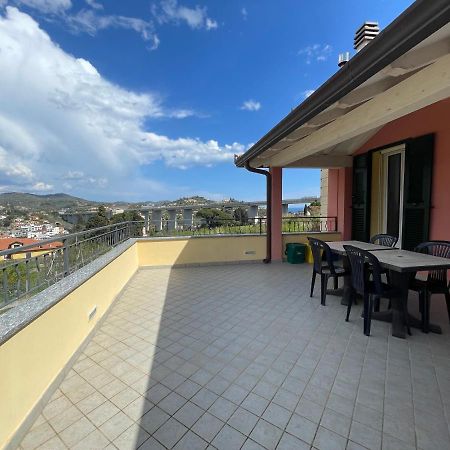 La Quercia Casa Vacanza Imperia Εξωτερικό φωτογραφία